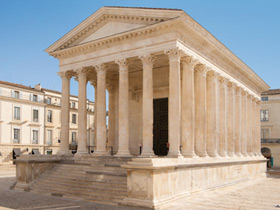 Maison carrée